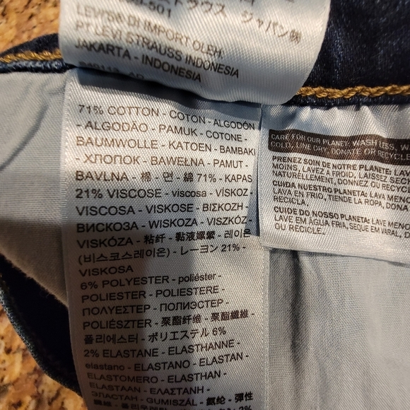 Levi's High-rise Jean Shorts in Carbon Copy Size 32 - Picture 7 of 8